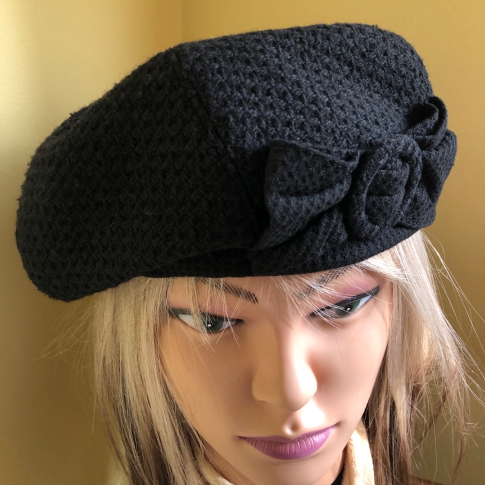 NWOT, Beret with Front Bow by Halogen - Picture 10 of 15